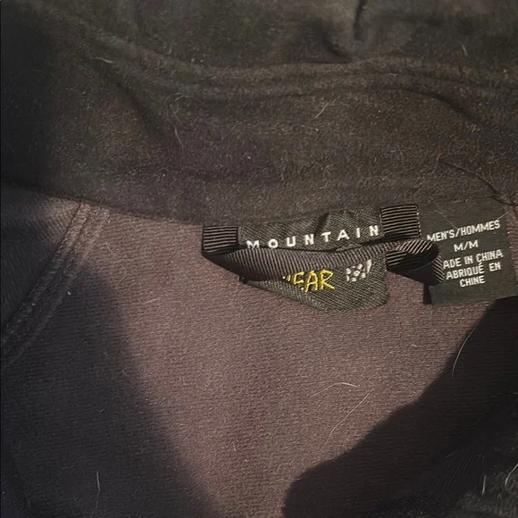 Mountain Hardware Softshell - Picture 3 of 4